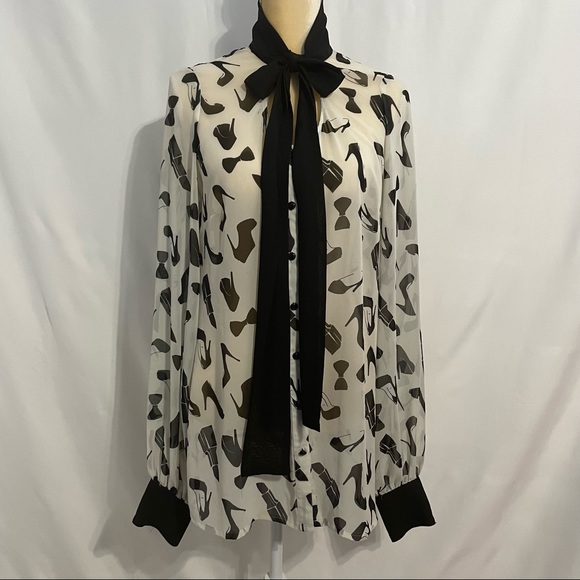 Kardashian Kollection shear blouse. Black and white size large - Picture 5 of 14